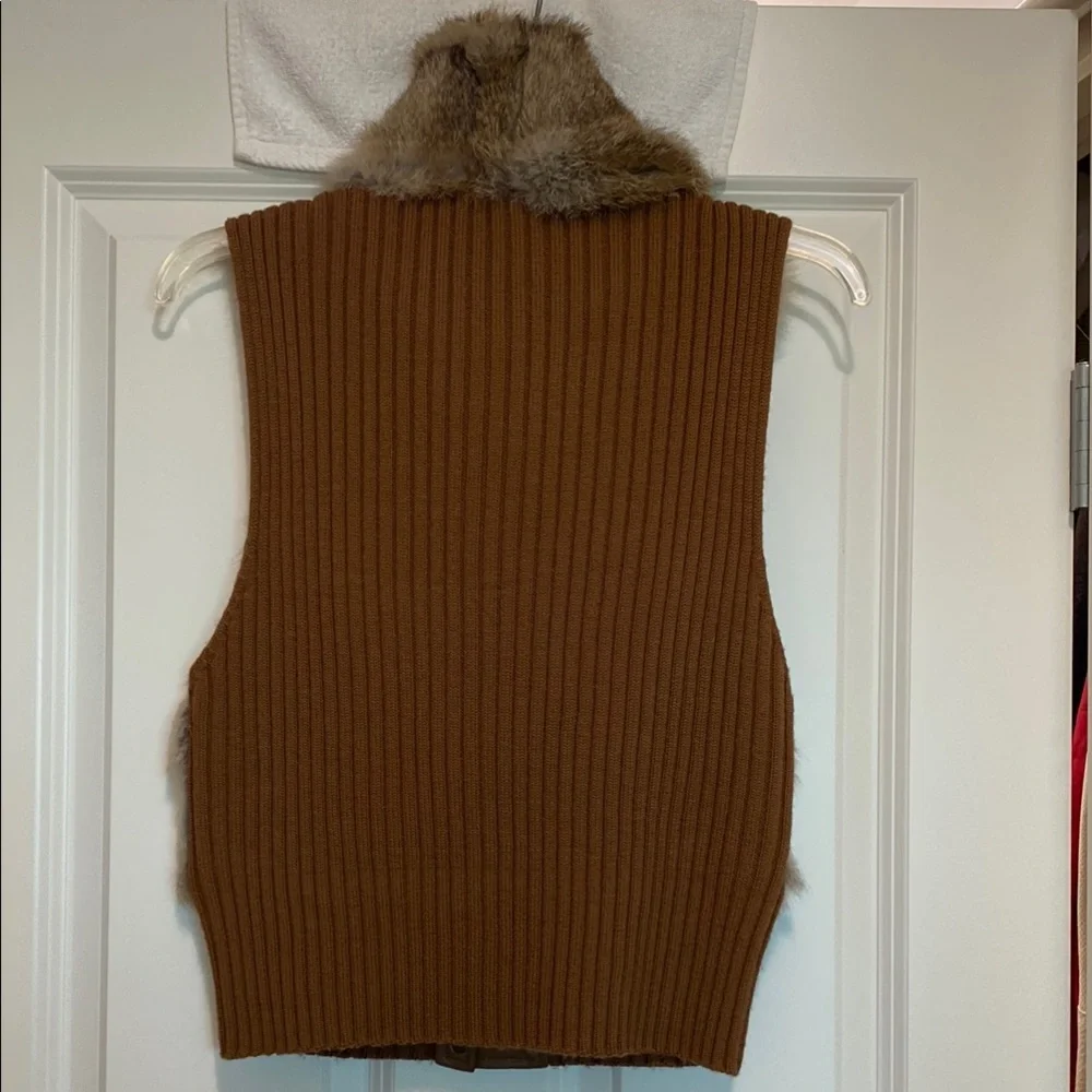 BCBG Vest with Buckle Detail - Picture 5 of 9